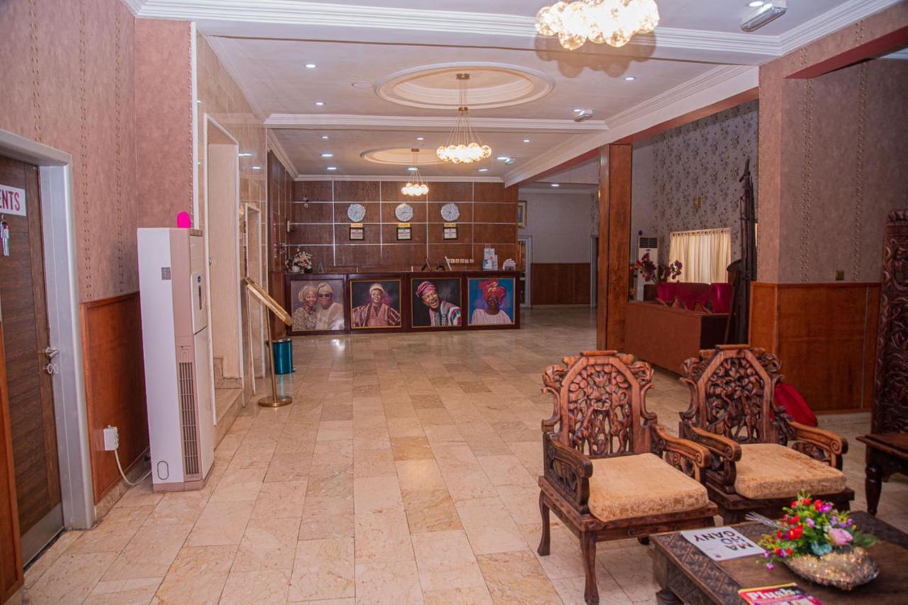Mahogany Hotel And Suites إبادان المظهر الخارجي الصورة